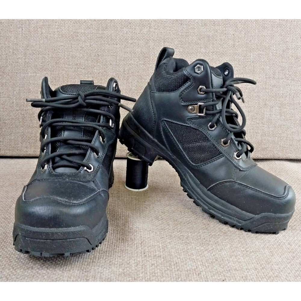 Shoes for Crews  Mens/Womens  Leather Work Boots Steel Toe  W Size 7.5  M Size 6